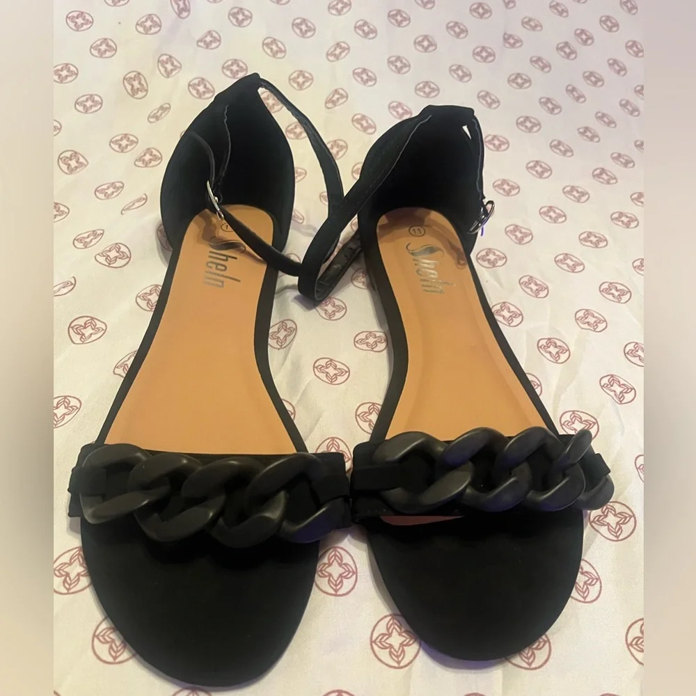 Sandals - Picture 3 of 3